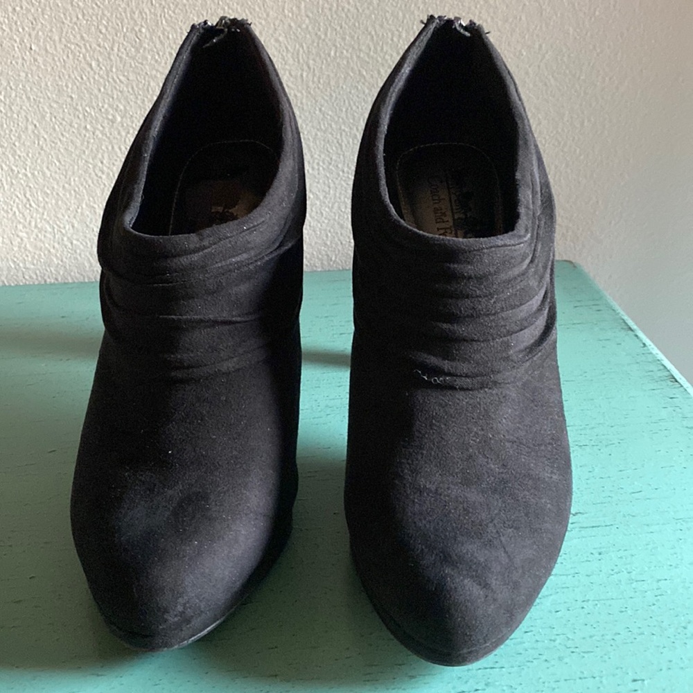 Coach Black Suede Booties Sz 9
